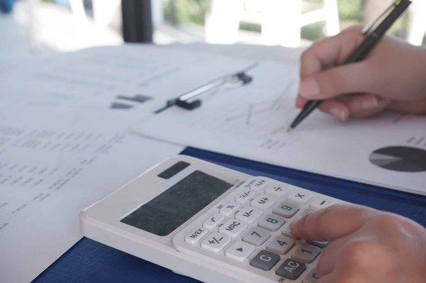 L’architecte des chiffres : comment un expert-comptable construit la solidité financière de votre entreprise ?
