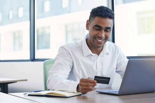 Banque d'entreprise en ligne : les démarches pour ouvrir un compte